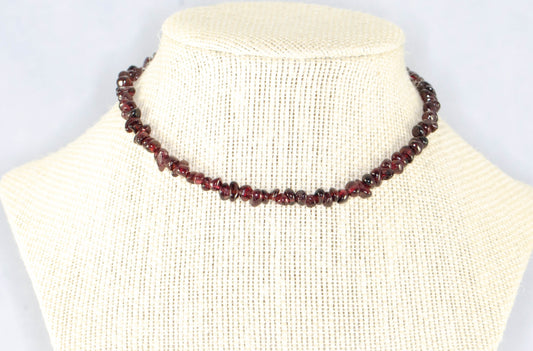 Natural Garnet Crystal Chip Choker Necklace on a bust